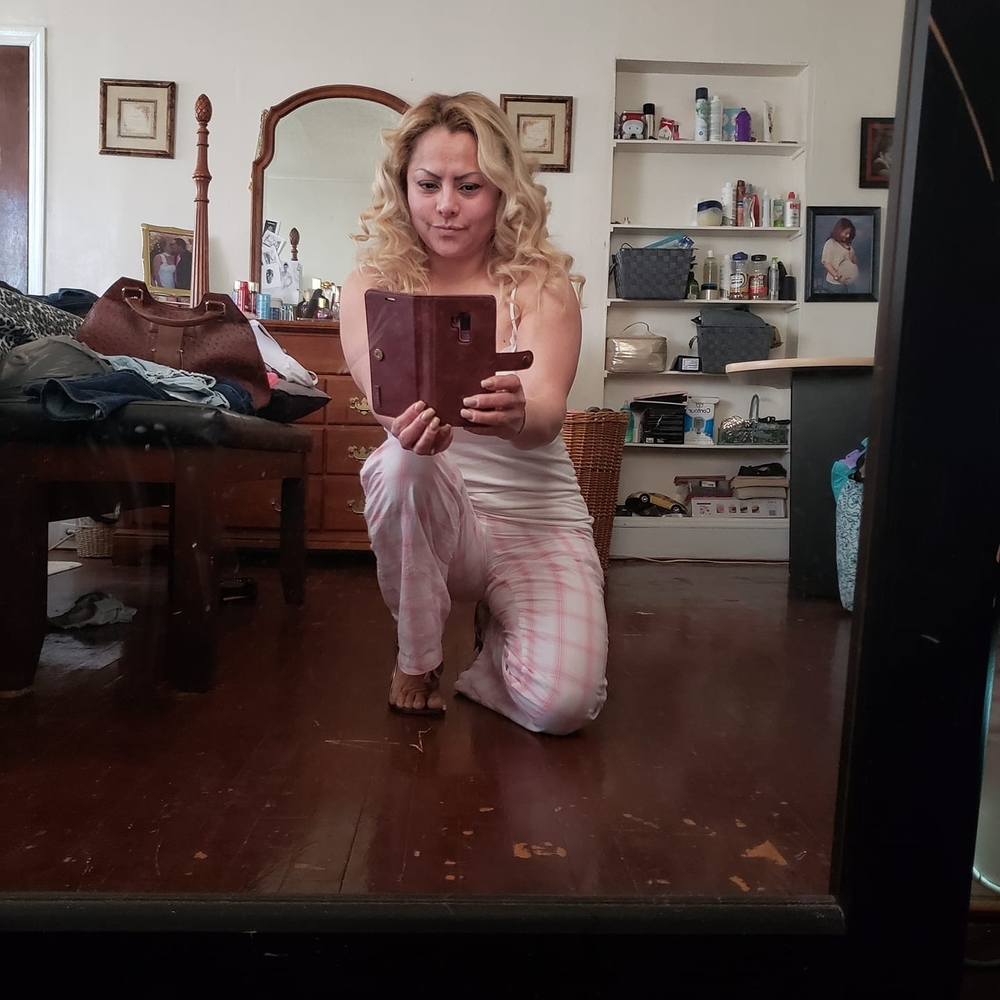 Meet your Posher, Zoila